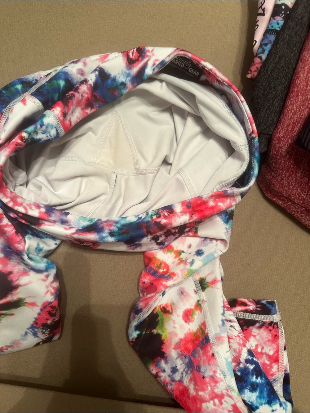 CVG Women’s Multicolor Tie-Dye Active Capri Leggings - Picture 4 of 4